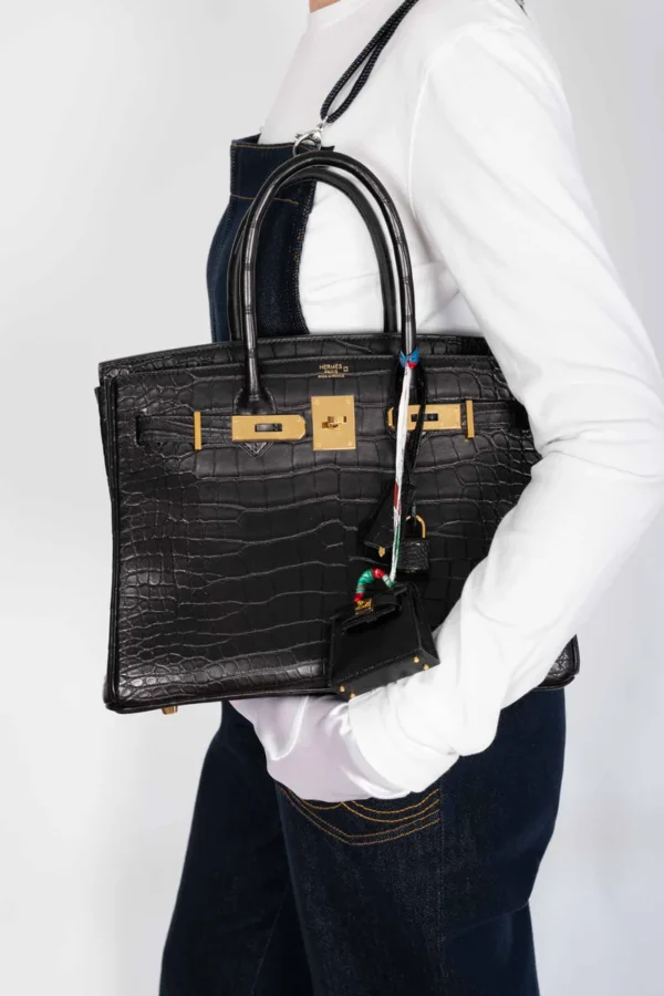 Hermès Birkin 30 Black Matte Alligator Gold Hardware - Image 5